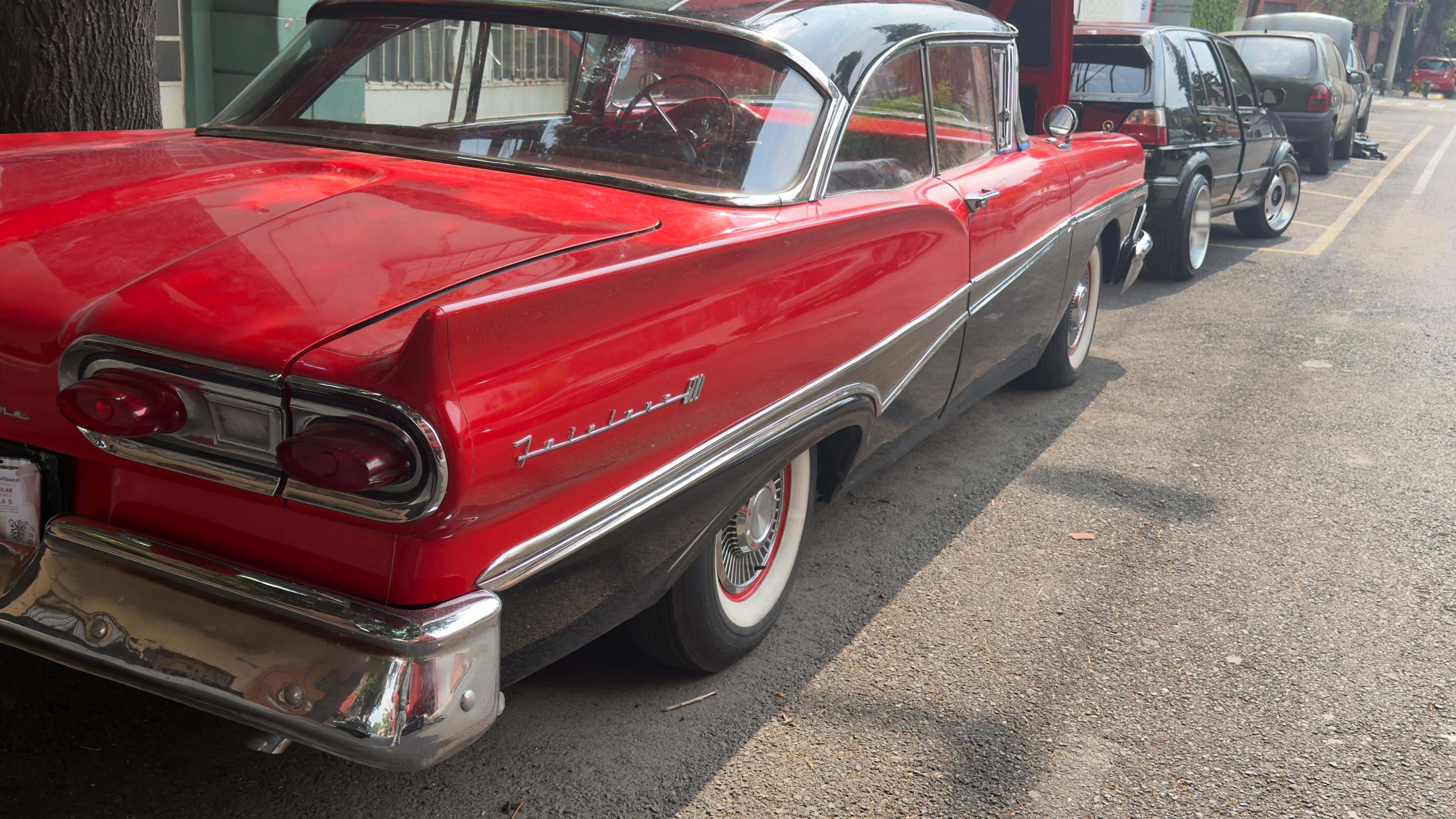 Ford Fairlane
