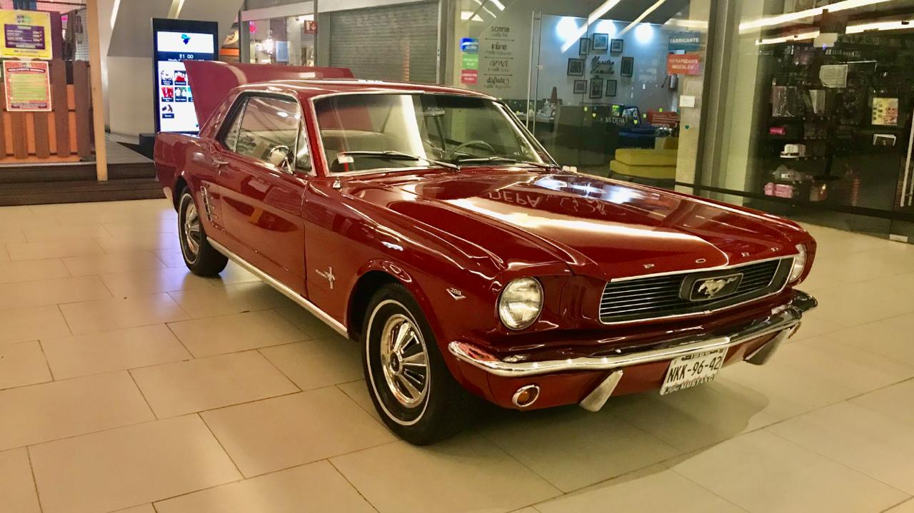 Ford Mustang Hardtop