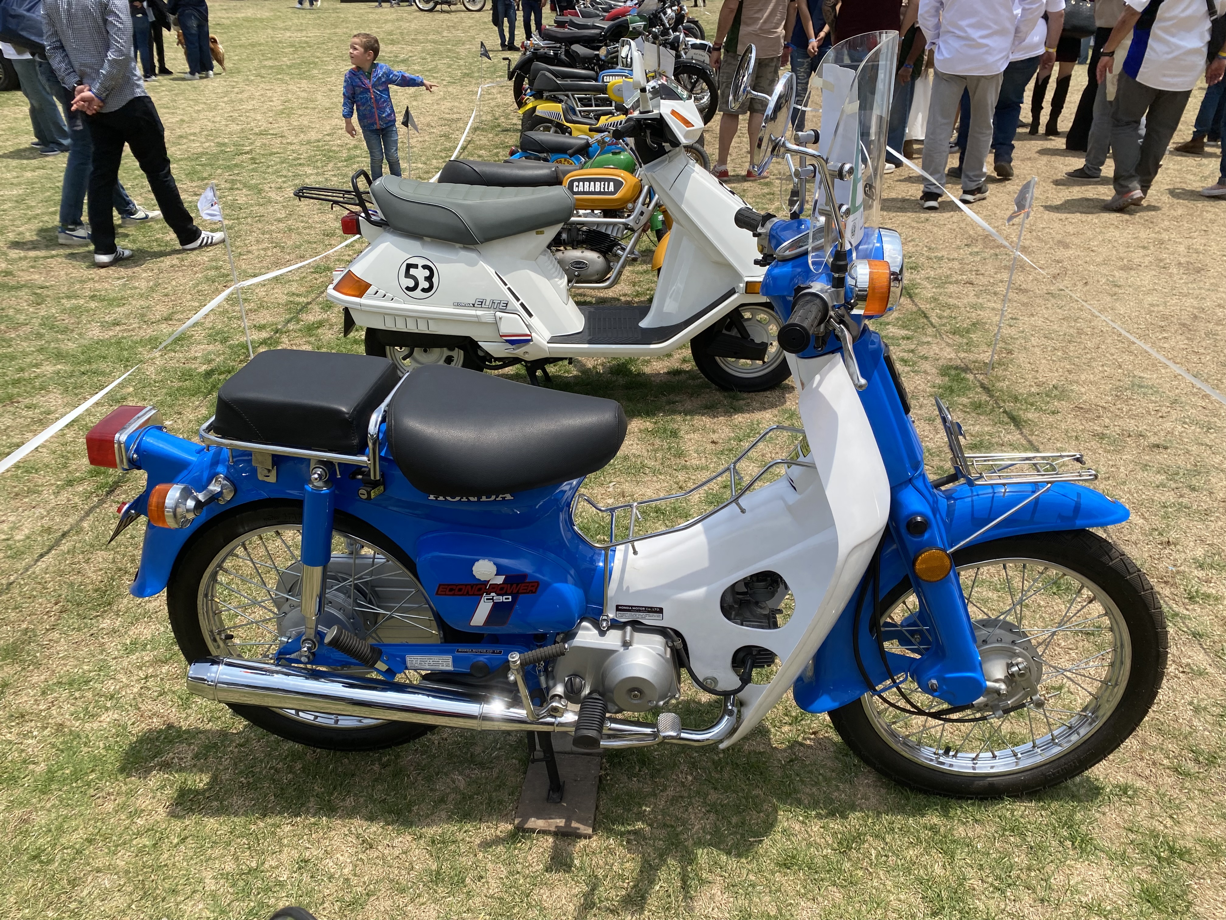 Honda C90