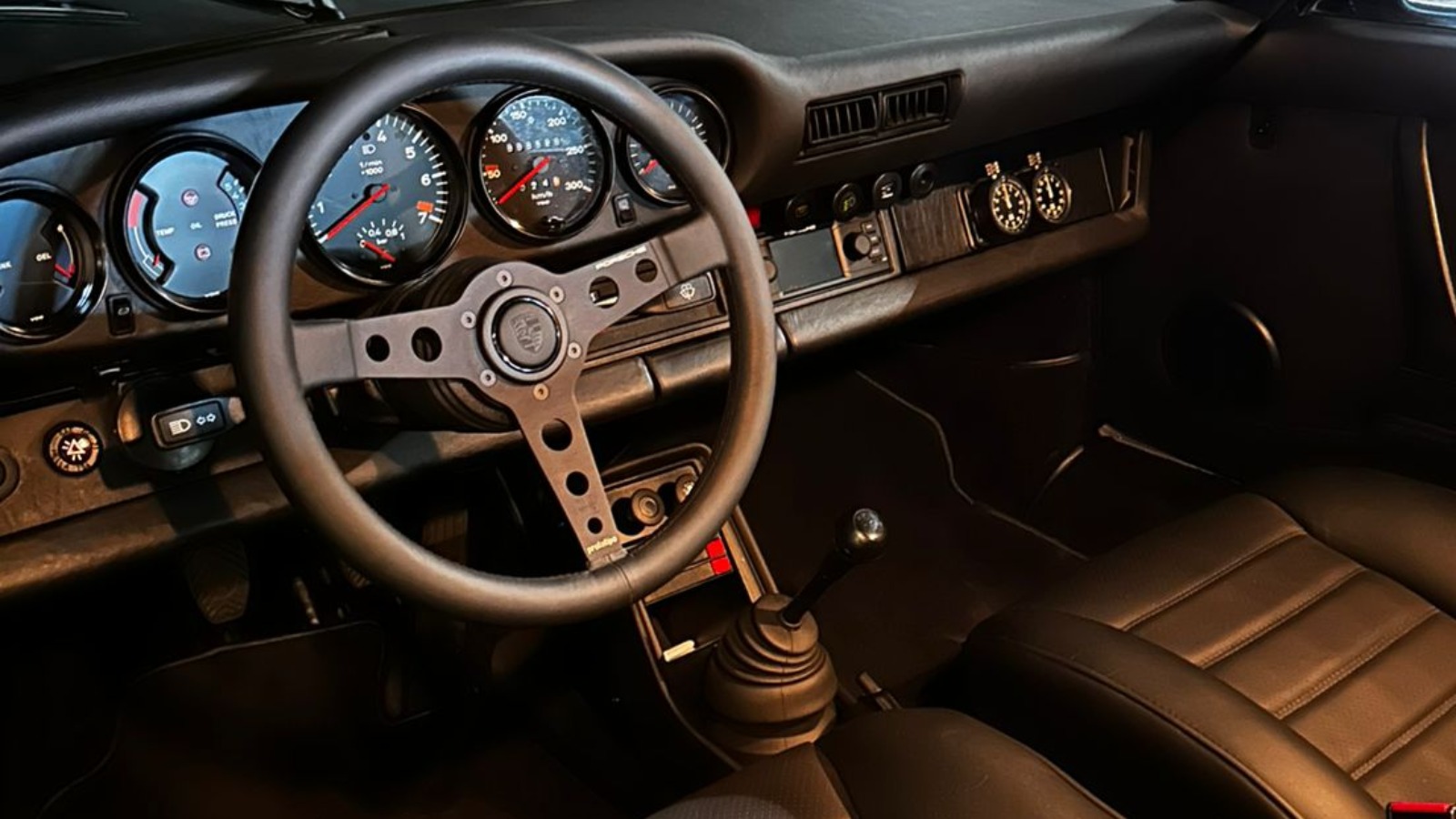 Porsche 930