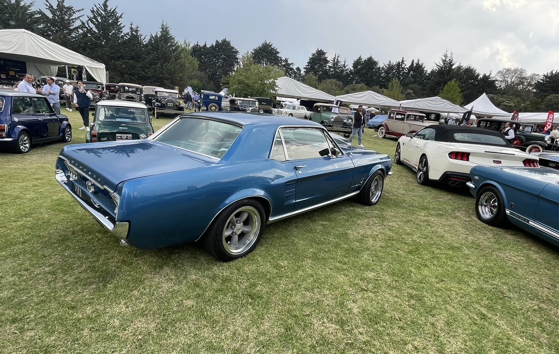 Ford Mustang hard top