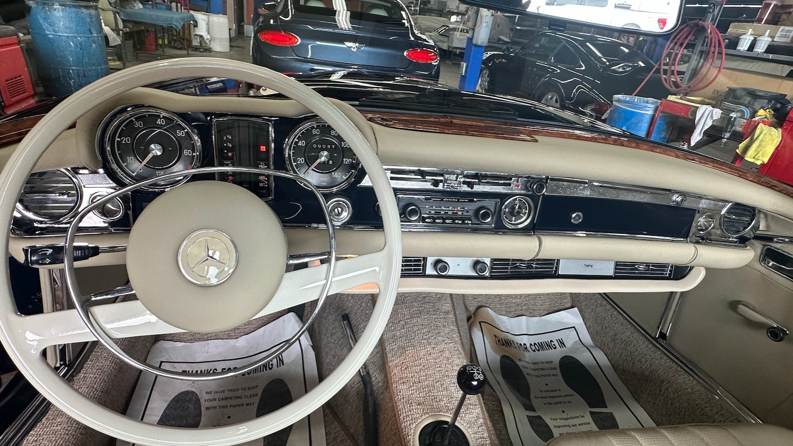 Mercedes Benz 280 SL