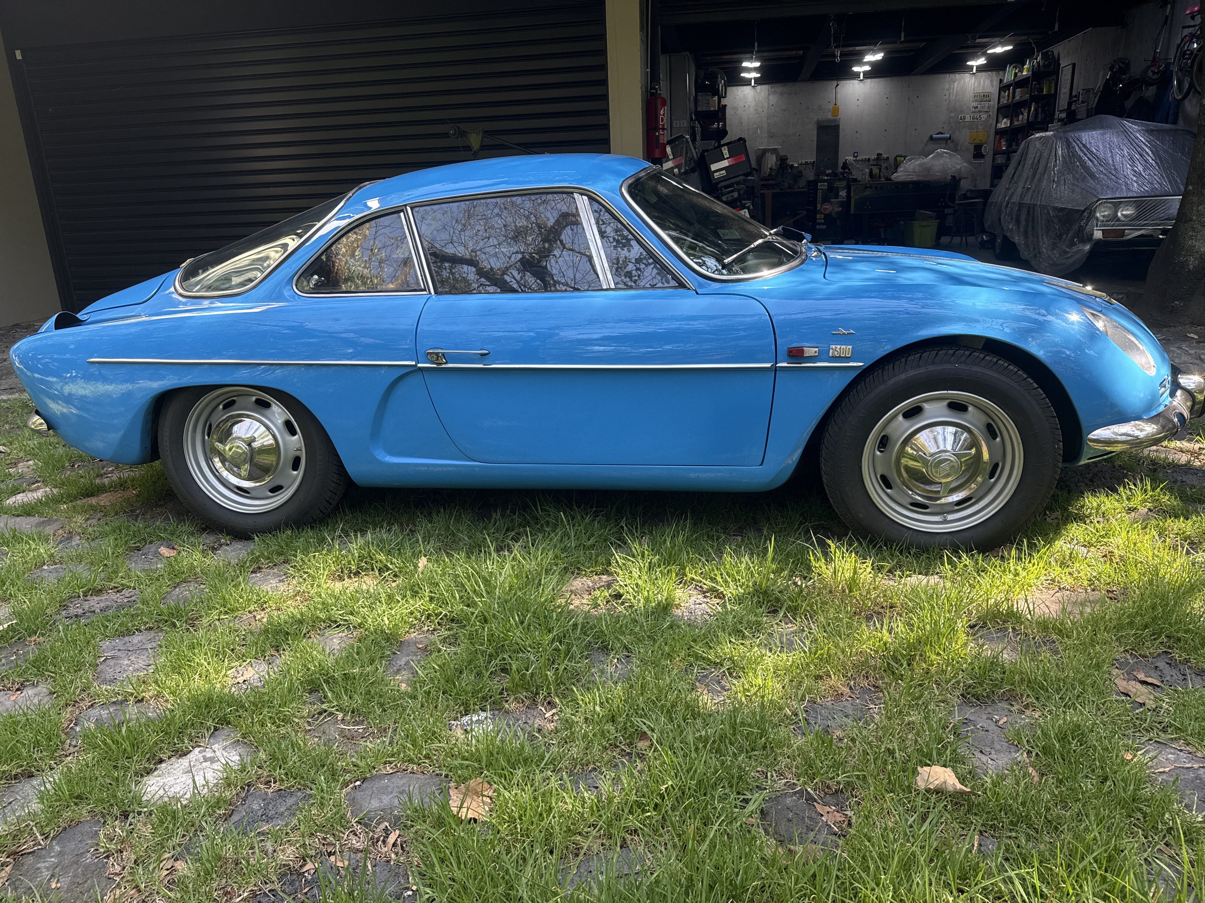 Renault Dinalpin A110