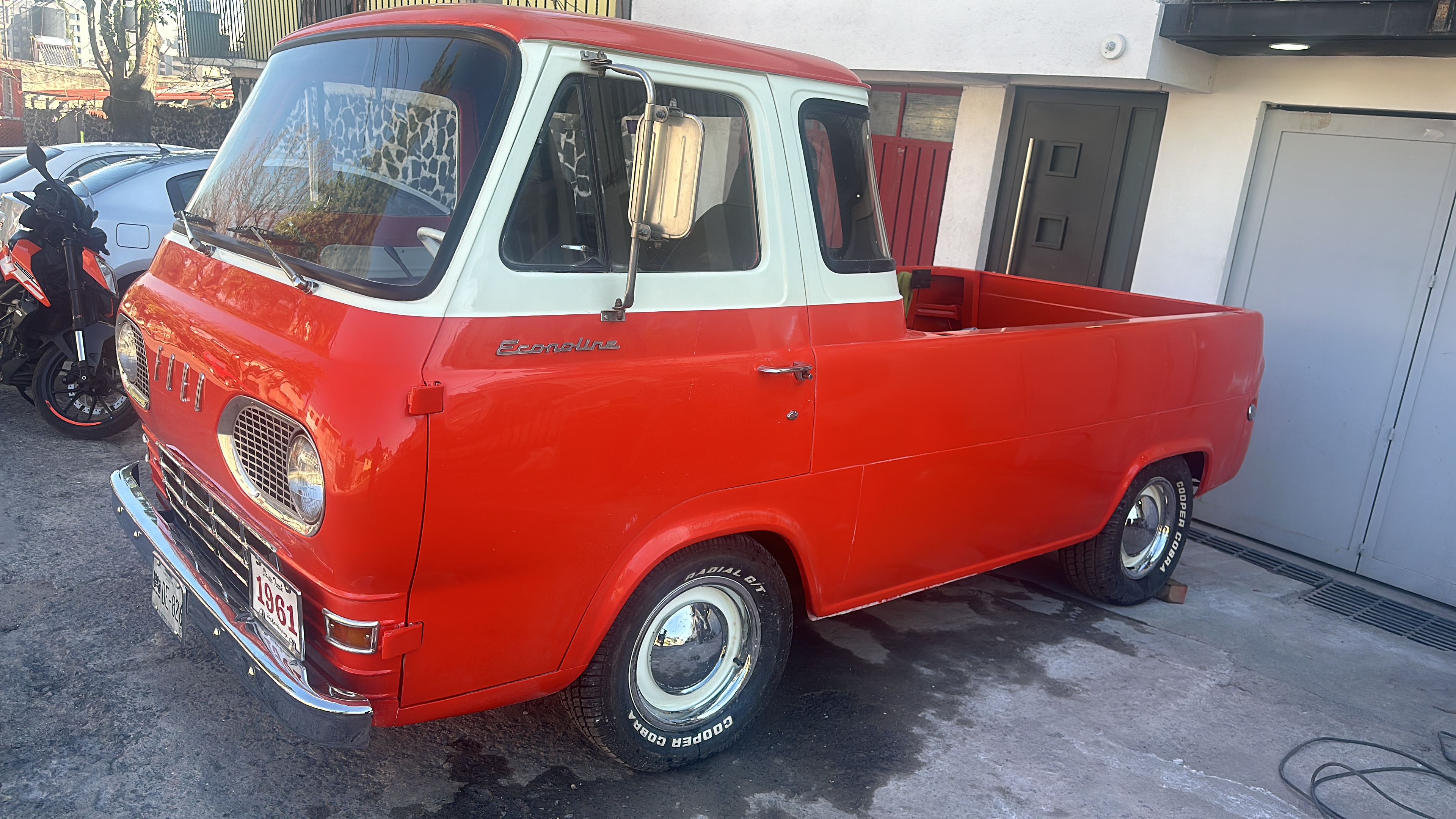 FORD PICK UP ECONOLINE
