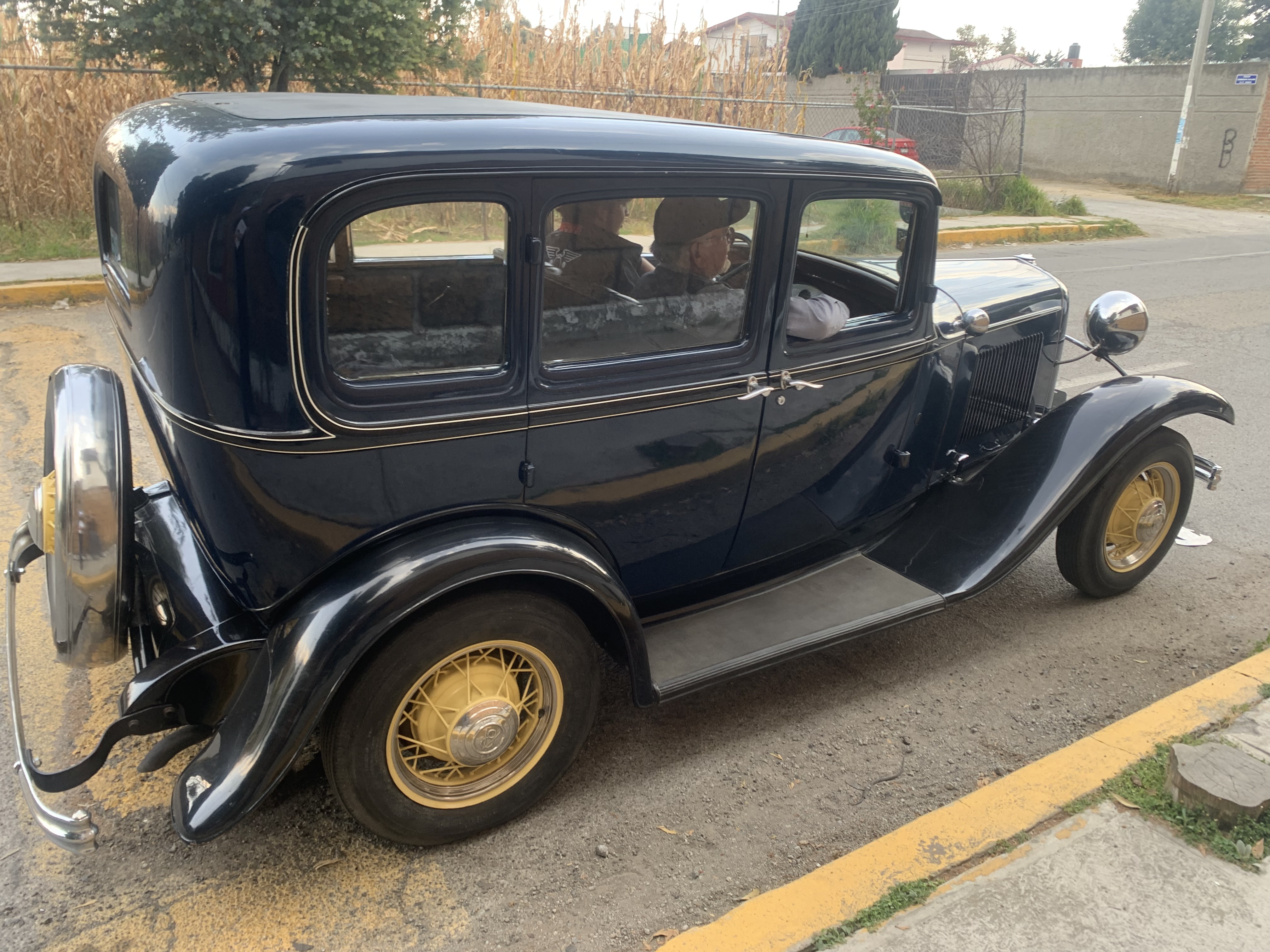 Ford Sedan 4 Puertas