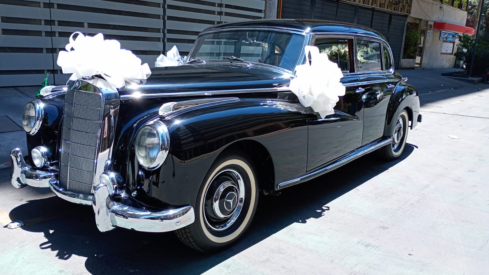 MERCEDES BENZ ADENAUER 300A