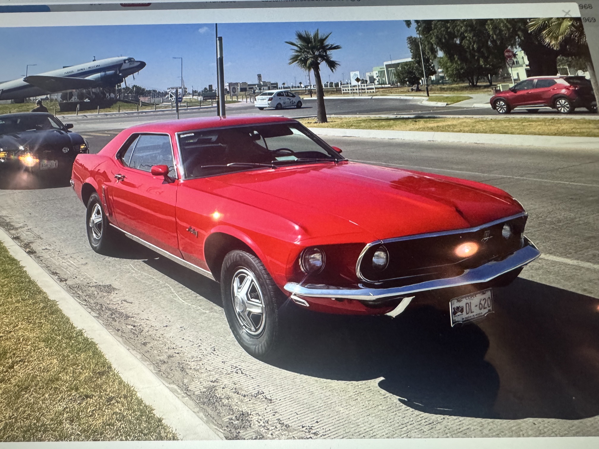 FORD mustang