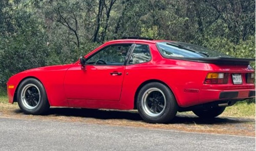 porsche 944